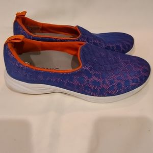 Vionic slip on sneakers